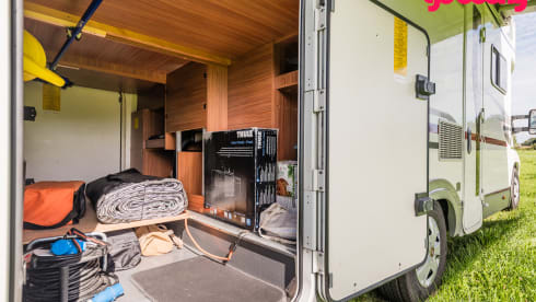 Kikker  – 5p Adria Mobil integrated uit 2011