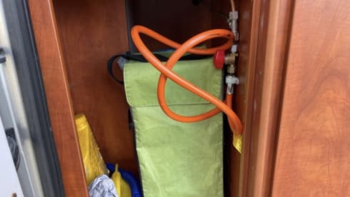 Super berggeit – Ford la strada con letto basculante