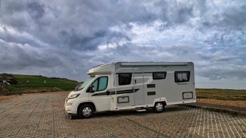CAMPERWOLF – A LOW PRICE and UP TO 22% SAVING -  2/3/4 Berth - UNLIMITED MILES