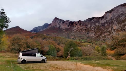 Vanny – VW T4 4 berth.