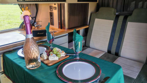 Leo – Toyota Alphard Hybrid Automatic Campervan 