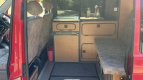 Volkswagen campervan met 4 slaapplaatsen uit 2005