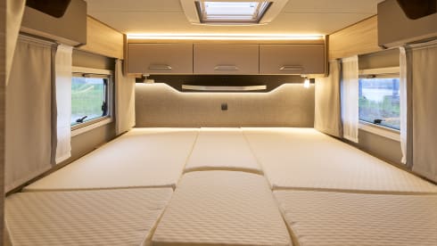 Knaus 640 MEG – 2p Knaus semi-integrated from 2025