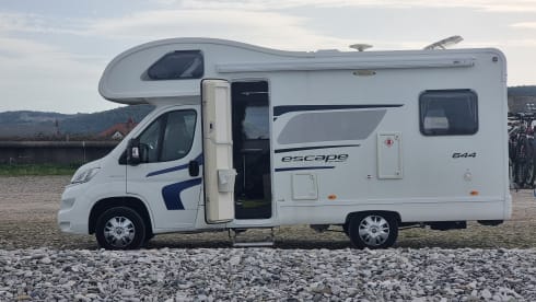 4 berth Swift Escape from 2015 - Explore the World in Comfort and Style