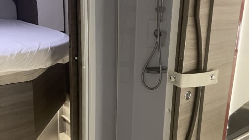 4p McLouis semi-integrated from 2017
