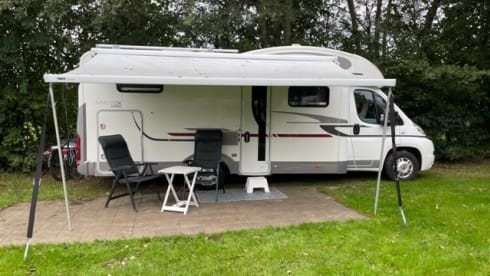 Thuismobiel – 4p Adria Mobil integrated uit 2010
