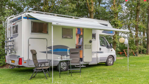 Jip  – Adria Camper from 2004 for 4p