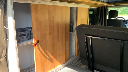 KIWI  7 – Opel Vivaro (ECO) bus camper . completely self-sufficient