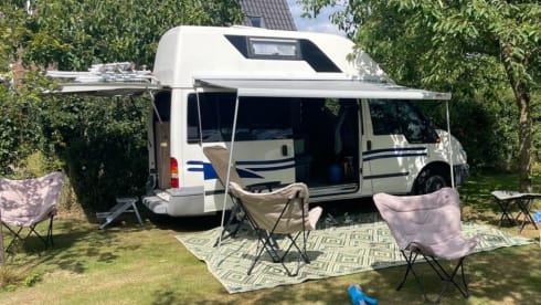 The Mighty Nugget  – 2004 Ford Nugget Camper