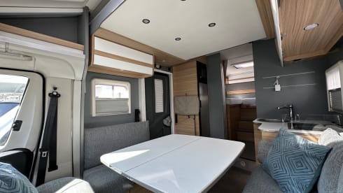 DUIN – Dethleffs Just 90 T7052 EBL Manual transmission | 2021 | 4 people