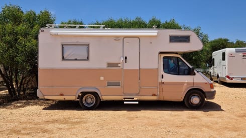 Camper Lua – 5p Ford alcove uit 1999