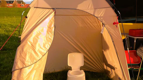 FESTIVALBUS – Converted "FESTIVALBUS" for 5 people! (2012 Ford Transit)