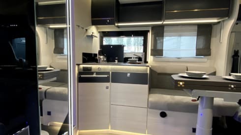 Chausson 777 – This top camper would like to go out with you