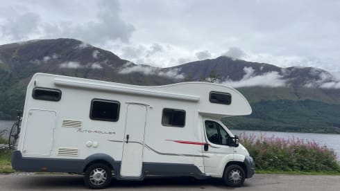 Ranulph  – 6 berth luxury with lots of added extras 
