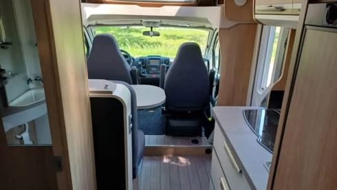 C34 – Knaus a 2 posti semi-integrato dal 2018