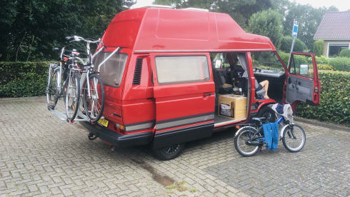 Spacious Retro Volkswagen T3 fully equipped