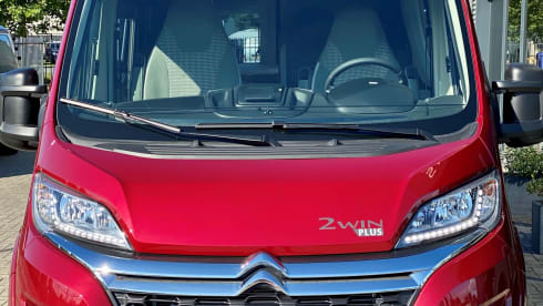 Amazone – Charming 2 person Citroen Jumper Bus camper