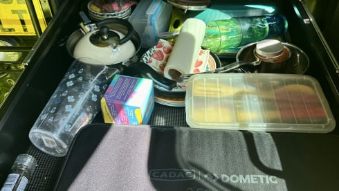 Bessie – 4 berth Land Rover rooftop from 2012
