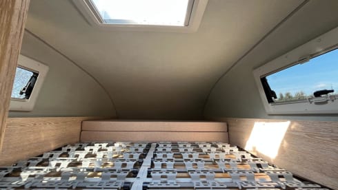 Possl Vario 2 win  – New Pössl camper automatic luxury 2 to 4 persons