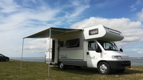 Super large family camper