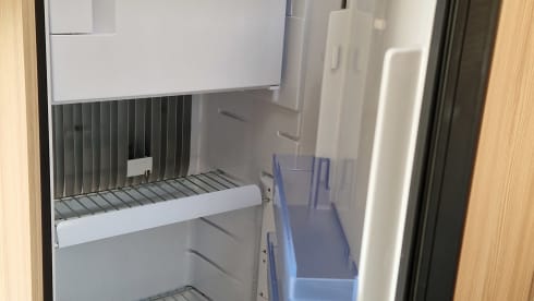 zonnige vakantie !! – 4p Bürstner semi-integrated from 2019