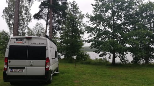 Bushmobiel – MCLOUIS Menfys campervan