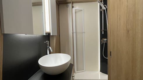 The Kub – The ultimate luxurious motorhome