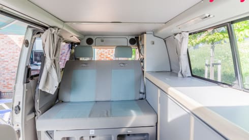 Classic 4p Volkswagen T4 California Westfalia from 2002