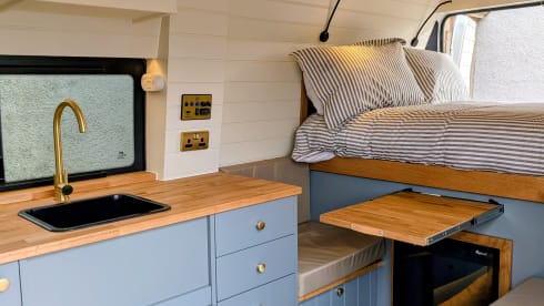 Marsco – 2 berth Citroën bus from 2017