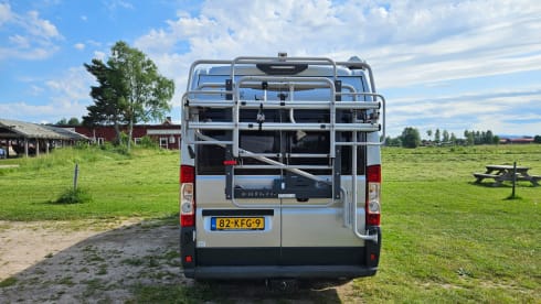 2p Sun Living bus uit 2009
