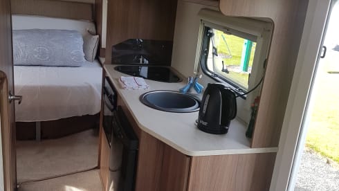 Loulou – 4 berth Lunar semi-integrated from 2020