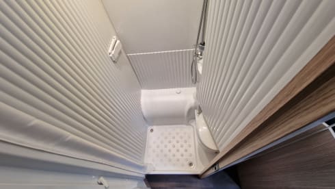 C23 – Luxe Sunlight Adventure Queensbed, 2x Airco, 165PK