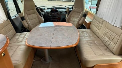 Camper Rapido 2006 – Rapido automaat 4 persoons