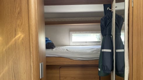 Camper spazioso e accessoriato per viaggi indimenticabili 