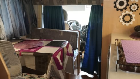 ERCOLITO  – Compact coachbuilt motorhome