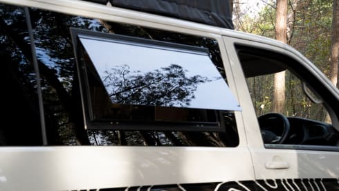 Meeko – 4 Berth Volkswagen T6.1 Campervan 