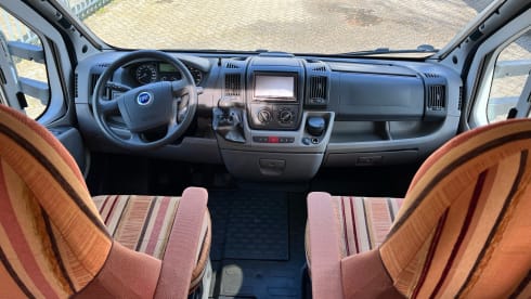 Bürstner camper for 2 people