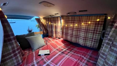 CHANEL – super cosy  - automatic campervan. price  includes insurance !