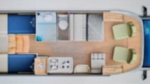 Dolly – Luxury camper with plenty of storage space.