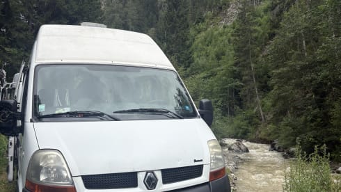 Leentje – 2p Renault bus uit 2005