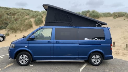 Blu – VW campervan INC FULL INSURANCE !!