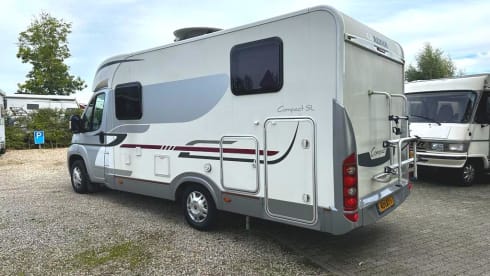 3p Adria Mobil semi-integrated uit 2011