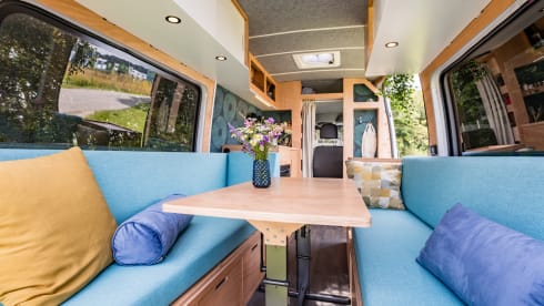 Bus de la Ville – 2p Mercedes campervan 