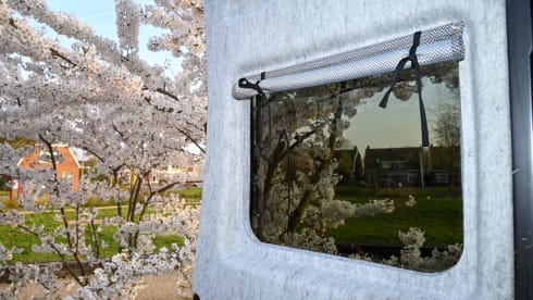 3-seater Peugeot bus from 2026