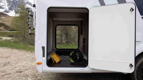 Woody – Woody 4p Carado from 2024, semi-integrated