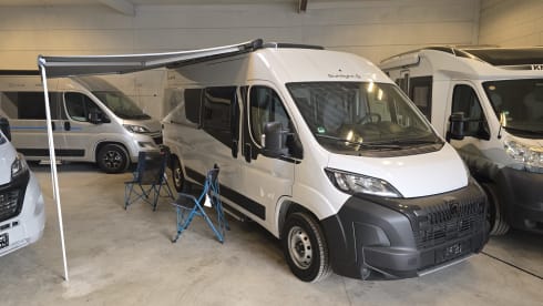 The Fox new overlander  – 2p Sunlight bus from 2025