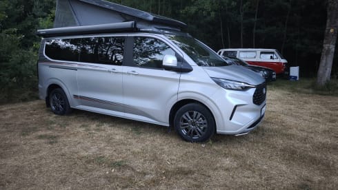 BETSY – Urban Camper Bürstner Copa C530 2025 WC Aufstelldach AHK 4 Personen