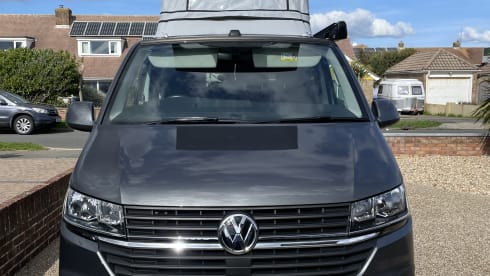 The Grey Horizon – 4 berth Volkswagen T6.1 LWB campervan from 2022