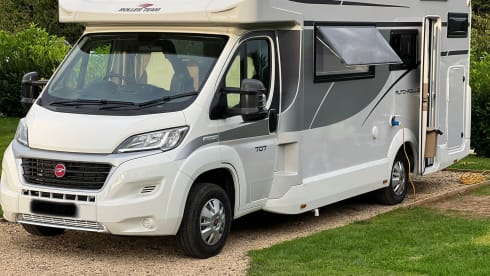 Minnie – 6 berth Roller Team semi-integrated from 2021