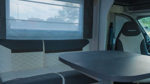 FORD CHAUSSON 640 170CAR TITANIUM PREMIUM